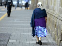 La progresión de México será para las mujeres pasará de 78.9 a 82.9 años entre 2010 y 2030, y para los hombres, de 73.1 a 76.1. EL INFORMADOR / ARCHIVO