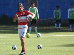 El estratega de Club Deportivo Guadalajara, actualmente tiene a la escuadra como sublíder del torneo. EL INFORMADOR / G. Gallo