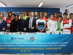 La empresa colabora con los atletas olímpicos de China. TWITTER / @Chivas