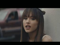 El video 'Everyday'  celebra la diversidad racial y sexual, además de estar lleno de manifestaciones públicas de amor. YOUTUBE / ArianaGrandeVevo