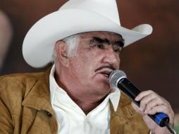 'El Potrillo' anuncia que ya prepara junto a su padre, un disco de música ranchera. EL INFORMADOR / ARCHIVO