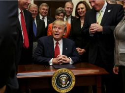 La decisión del presidente estadounidense fue aplaudida por la NRA, el principal grupo de presión a favor de las armas personales. EFE / A. Guerrucci