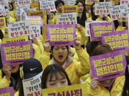 Los defensores de la presidenta fueron los primeros en reunirse en el centro de la capital. AP / A. Young-joon