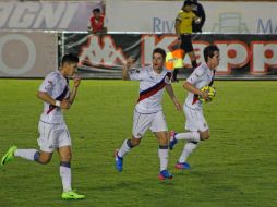 Chivas terminó la fase de grupos con 10 puntos, producto de tres victorias y un empate. MEXSPORT /