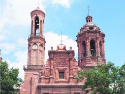 La fachada, hermosa y expresiva, barroca, exquisita, compleja y llena de maravillosos detalles. ESPECIAL /