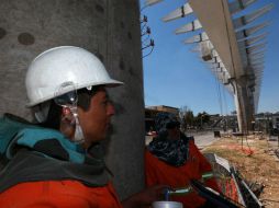 Aunque utilizan arnés al trabajar, les preocupa su seguridad. EL INFORMADOR / A. García