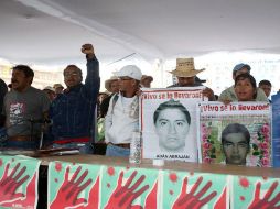 Los padres de los normalistas reiteran que no permitirán que su caso quede en la impunidad y exigirán que se aplique la ley. SUN / ARCHIVO