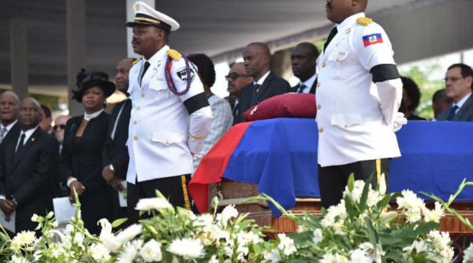 Los gobiernos de Préval se dieron de 1996 a 2001 y de 2006 a 2011. AFP / H. Retamal