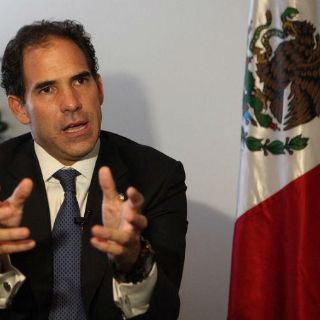 Senado presentará controversia contra Constitución capitalina