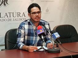 Hermosillo menciona que para cumplir esta ley se requiere voluntad del Estado y que la Semov realice operativos. TWITTER / @LegislativoJal