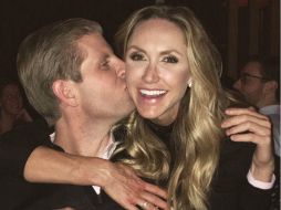 '@LaraLeaTrump y yo estamos encantados de anunciar que vamos a sumar un niño al #EquipoTrump.' TWITTER / @EricTrump