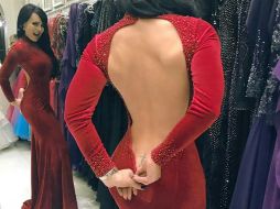 La famosa portaba un vestido sumamente ajustado, con un amplio escote en la espalda. INSTAGRAM / maribelguardia