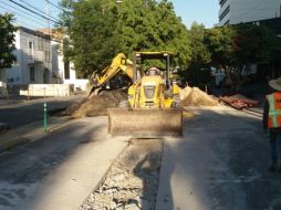 El SIAPA realiza cambios de tubería en avenida La Paz. ESPECIAL / SIAPA