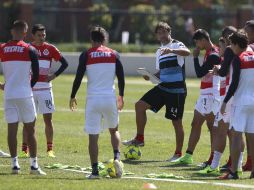 El amistoso servirá además a los rojiblancos para observar algunos jugadores jóvenes del equipo y medir su avance. TWITTER / @Chivas