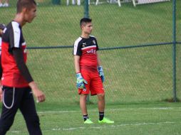 Los dirigidos por el ''Profe'' Cruz se divirtieron en la cancha ''Pistache'' Torres con una ''cascarita''; Bryan Garnica fue portero. ESPECIAL / Cortesía Club Atlas