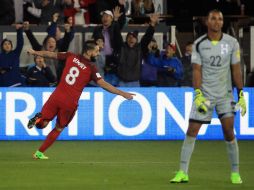 Clint Dempsey hizo tres goles en el partido, está a dos de empatar la marca de Landon Donovan. AFP / E. Shaw