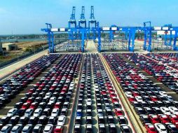 Durante febrero, México logró el mayor superávit comercial en tres años. AP /