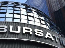 En el mercado local se opera un volumen de 2.06 millones de títulos, por un importe de 56.209 millones de pesos. AFP / ARCHIVO