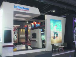 Negocios. En el stand de Telmex los visitantes conocieron las soluciones de conectividad para empresas del sector turístico. ESPECIAL /