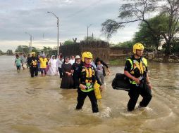 El equipo está integrado por 36 personas especializadas en rescate y salvamento en aguas rápidas, pertenecientes a la Policía Federal. TWITTER / @PoliciaFedMx