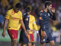 Acción del partido entre Monarcas y Chivas en el Estadio Morelos. MEXSPORT / O. Martínez