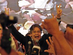 Lasso aseguró que, según el recuento parcial del CNE, los resultados arrojaban una ajustada victoria del socialista Lenin Moreno. AP / J. Sánchez