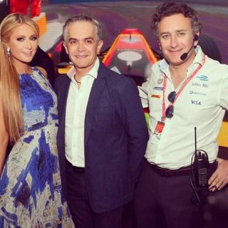 Paris Hilton presume su fotografía con Miguel Ángel Mancera