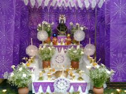 Los habitantes de Villa Corona realizan altares en casas y templos en honor a la Virgen de Dolores. ESPECIAL /