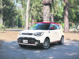 Este Kia Soul, encualquiera de sus versiones, salta a la vista por su juguetón diseño. ESPECIAL / C. Álvarez