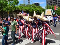 La cita congregó a más de 30 mil personas quienes reclaman la postura intolerante de la inmigración del gobierno de los EU. EFE / A. Segura