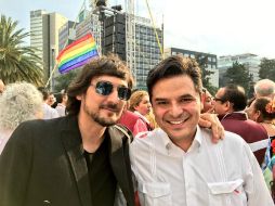 Larregui estuvo codo a codo con los senadores ex perredistas Miguel Barbosa, Zoé Robledo y Luz María Beristaín. TWITTER / @zoerobledo