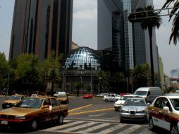 Las emisoras más negociadas en la plaza bursátil local son Elektra y Geo, mientras que Mfrisco y Siho pierden. NTX / ARCHIVO