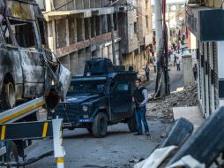 En la explosión murieron tres personas, entre ellos un policía y un técnico civil. AFP / I. Akengin