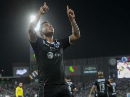 Cardona sorprendió con un gol de antología en jugada personal al disparar sin ángulo por la derecha. MEXSPORT / J. Martínez