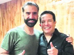 Alejandro. El tapatío mostró su nuevo look durante el Palenque de Texcoco. ESPECIAL /