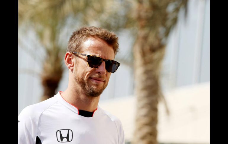 Button se expresó confiado en que podrá ser competitivo a pesar de estar seis meses sin manejar en una carrera de F1. TWITTER / @McLarenF1