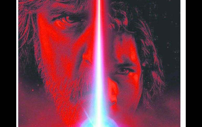 Póster. El primer promocional muestra los rostros de Luke Skywalker y Kylo Ren unidas por el sable láser de Rey. ESPECIAL / CORTESÍA DISNEY