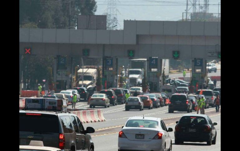 La Policía Federal reitera el llamado a automovilistas a manejar con precaución y respetar límites de velocidad. NTX / ARCHIVO