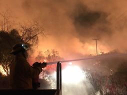 Se desconoce la causa que pudo haber originado el incendio, pero en el transcurso de este lunes se realizarán las indagatorias. ESPECIAL / Bomberos de Zapopan