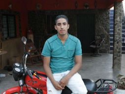 El joven presentó una denuncia ante un juzgado estadounidense para exigir que le muestren los documentos que justifican su expulsión. TWITTER / @NILC_org