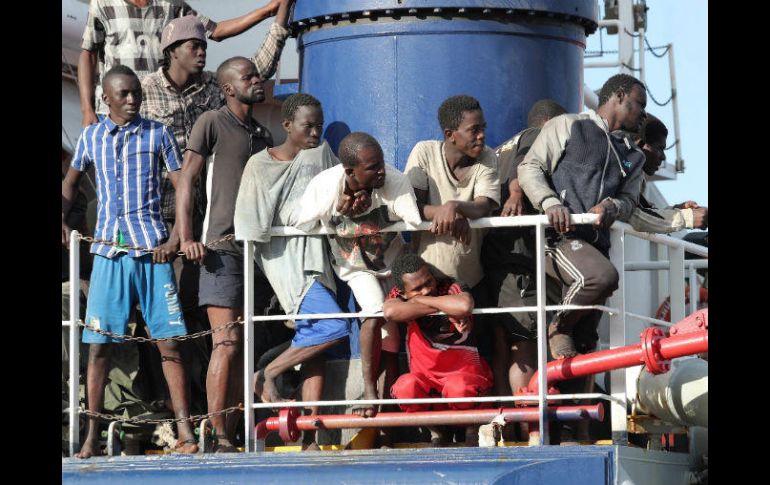 Todos los supervivientes fueron encontrados a bordo de 55 embarcaciones de caucho, cada una con entre 110 y 150 personas. ESPECIAL / Xinhua