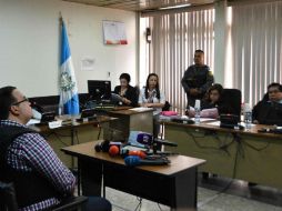Duarte llegó al tribunal resguardado por un convoy policiaco, que lo trasladó de la prisión de Matamoros hacia su audiencia. AFP / J. Ordoñez