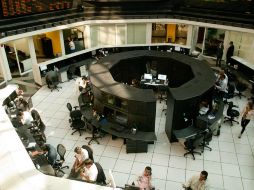 El cierre de la jornada del día de hoy beneficia a La Bolsa Mexicana y supera de nuevo la barrera de las 49 mil unidades. NTX / ARCHIVO