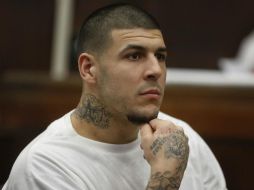 Hernández fue absuelto de un doble, aunque debería purgar una sentencia de por vida por el asesinato de Odin Lloyd. ESPECIAL / XINHUA