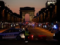 El Estado Islámico reivindicó el ataque perpetrado en los Campos Elíseos, tres días antes de la primera vuelta electoral. AFP / L. Marin