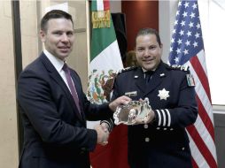 Manelich Cravioto sostuvo una reunión con el comisionado del Departamento de Aduanas y protección Fronteriza de EU. TWITTER / @PoliciaFedMx