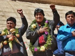 Morales (en medio) resaltó que la ONU declaró el 22 de abril el Día Internacional de la Madre Tierra a propuesta de su país en 2009. ESPECIAL / Xinhua