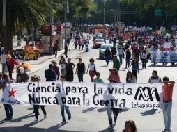 Ciudad de México. En medio del tráfico, los jóvenes levantaron la voz. SUN / J. Reyes