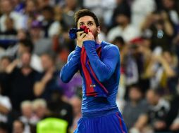 Messi logró contra el Real Madrid dos tantos que le valieron al situarse al Barcelona como líder del campeonato. AFP / G. Julien
