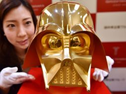 La venta de la pieza se realiza para conmemorar el 40º aniversario del estreno de la primera entrega de 'La Guerra de las Galaxias'. AFP / K. Nogi